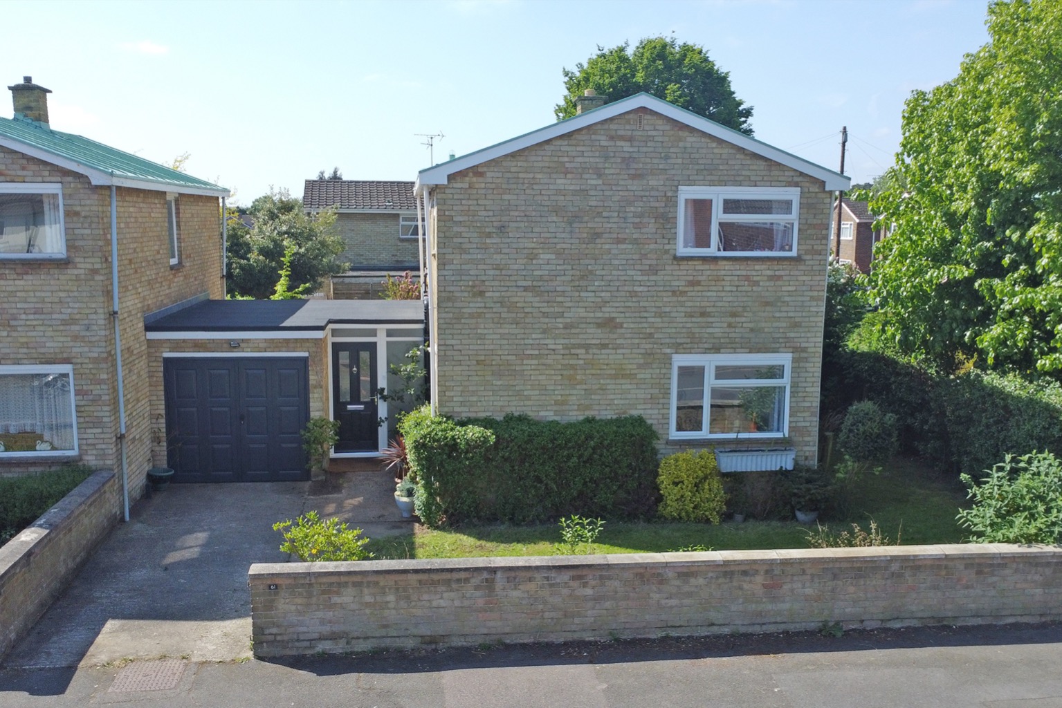 3 bed link detached house for sale in Wessex Way, SL6 