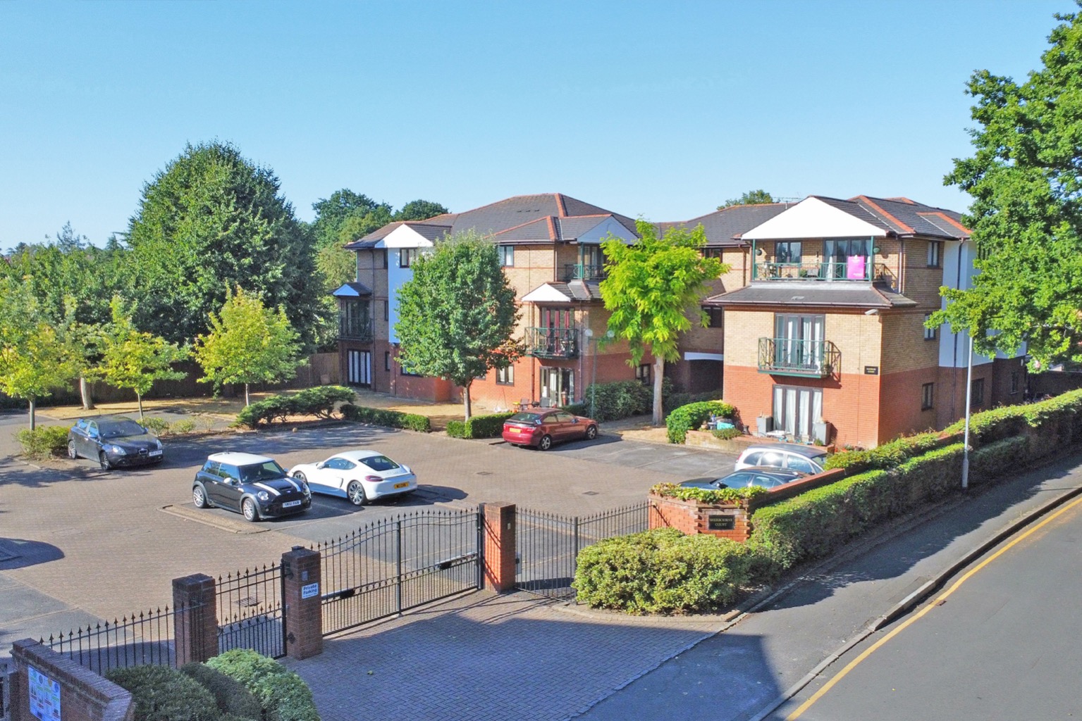 1 bed flat for sale in Ludlow Road, Maidenhead, SL6 