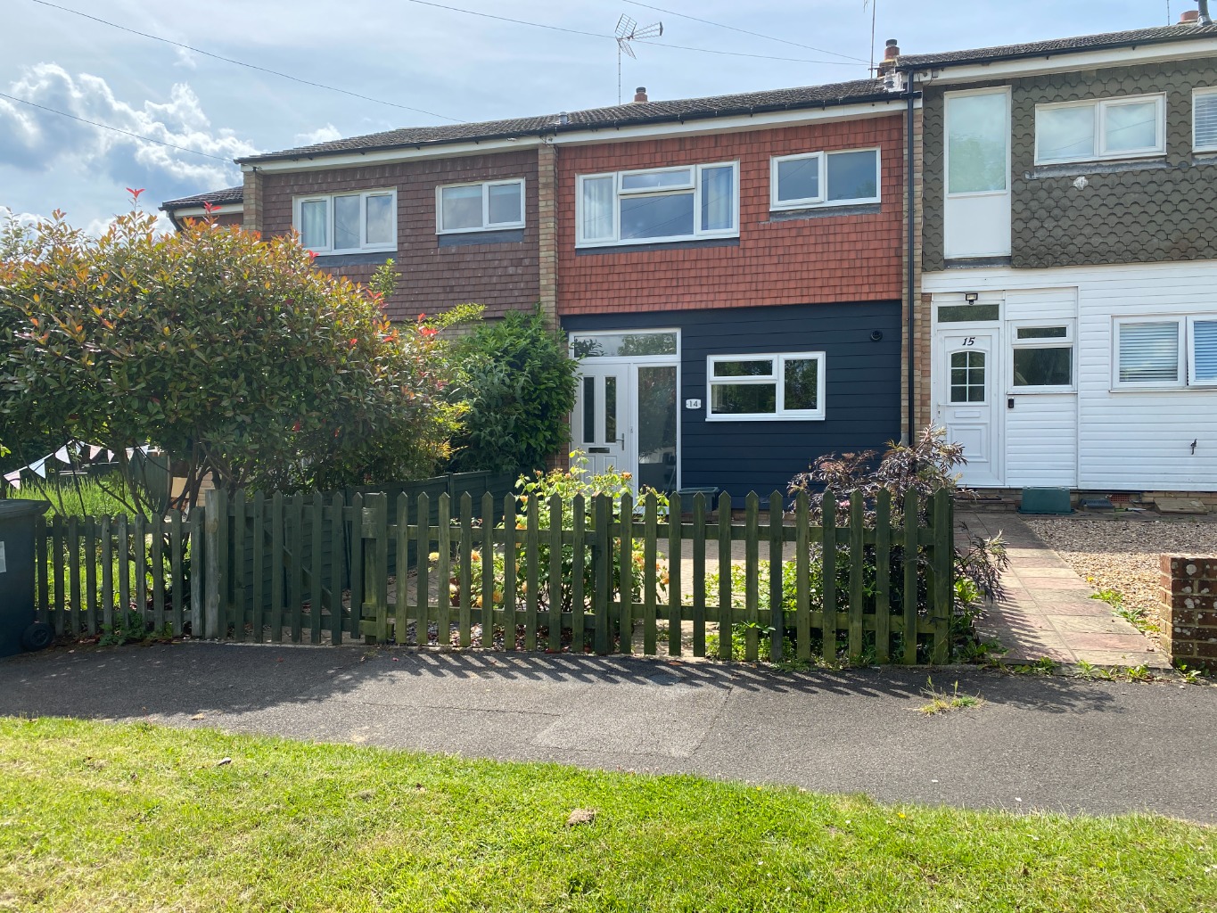 Within walking distance of the centre of town this three bedroom, terraced house is set in a very popular location.  There are many benefits to this property non more in my opinion than the double width garage which lends itself to a great variety of uses.