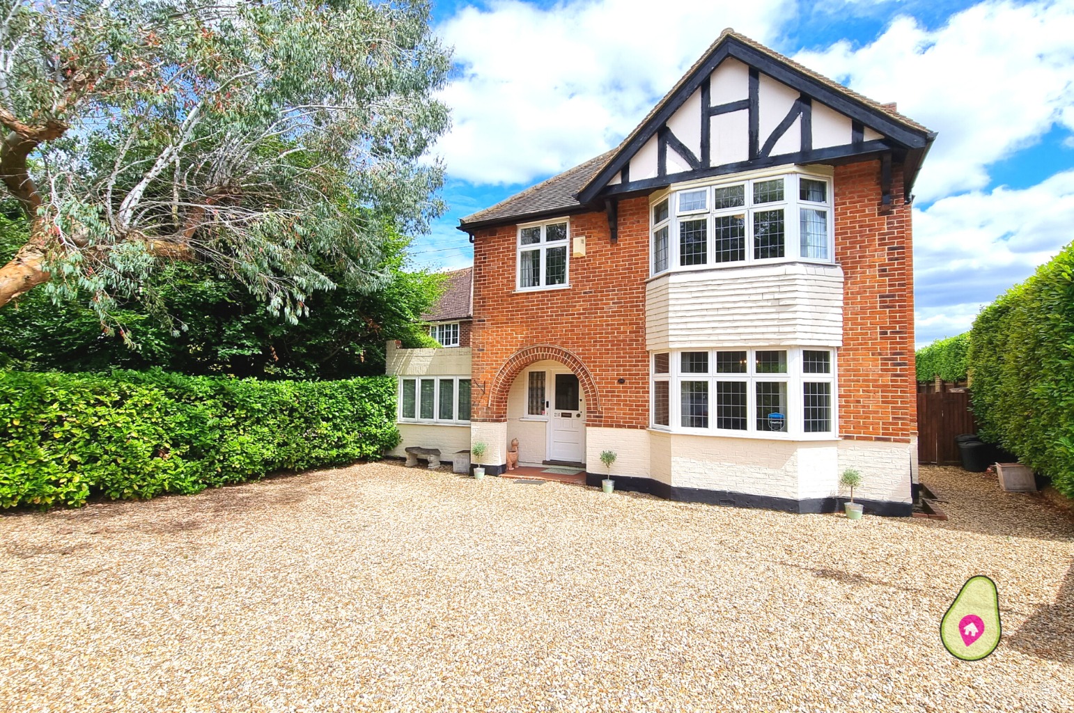 4 bed detached house for sale in Finchampstead Road, Wokingham, RG40