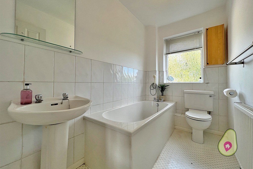 2 bed semi-detached house for sale in Dovecote Road, Reading  - Property Image 7