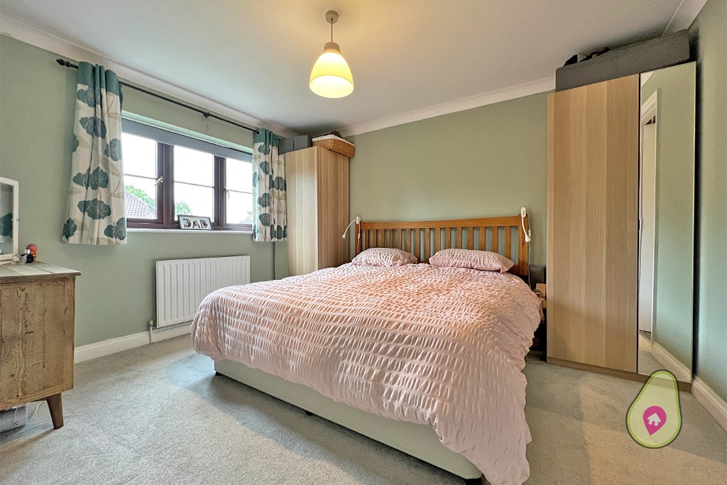 4 bed detached house for sale in Rosebay, Wokingham  - Property Image 6