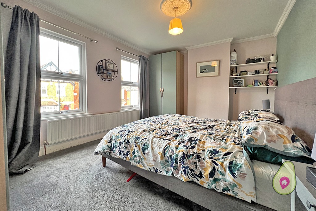 4 bed semi-detached house for sale in Wescott Road  - Property Image 12