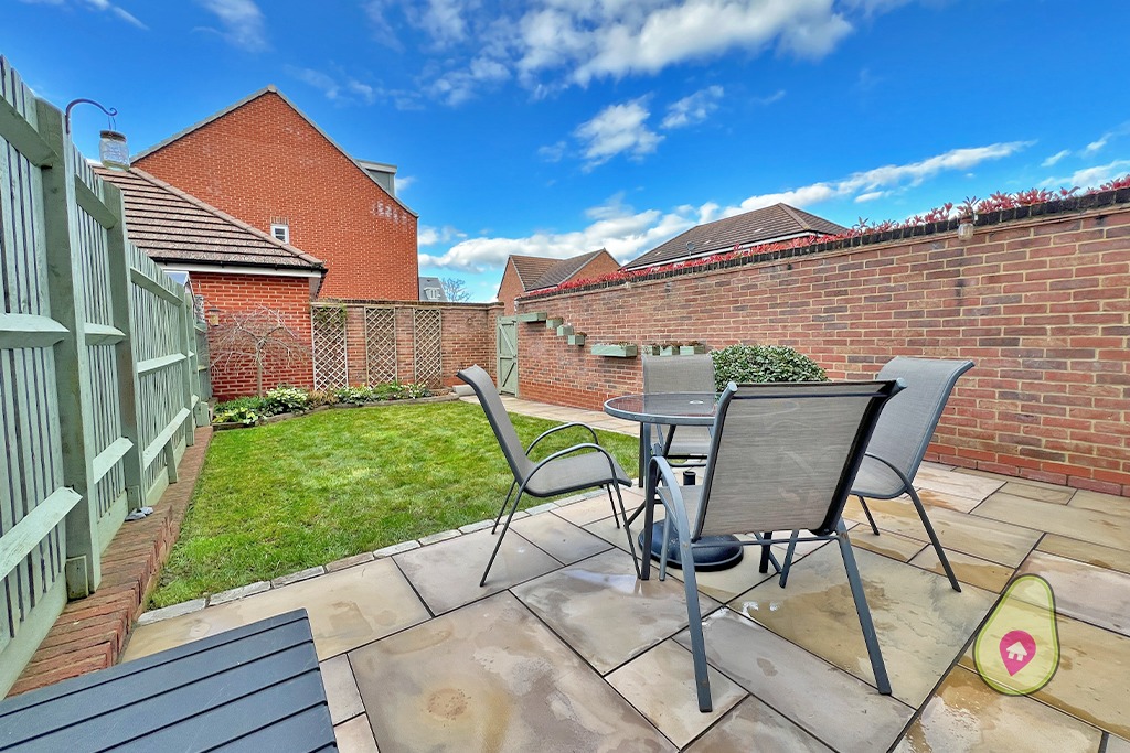 4 bed end of terrace house for sale in Samborne Drive, Wokingham  - Property Image 11