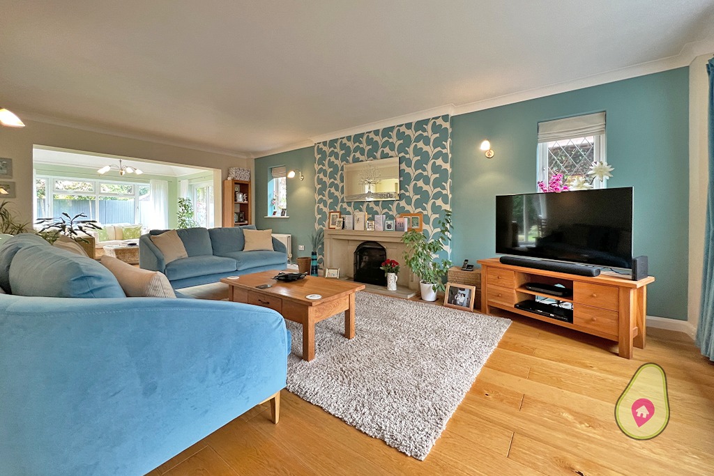 5 bed detached house for sale in St. Helier Close, Wokingham  - Property Image 2