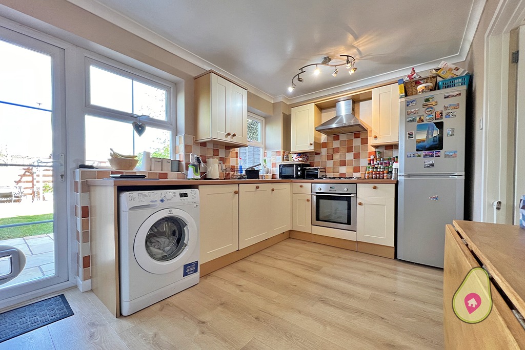 2 bed terraced house for sale in Wokingham  - Property Image 4