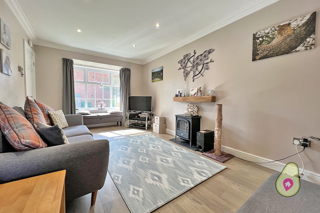 2 bed terraced house for sale in Wokingham  - Property Image 3