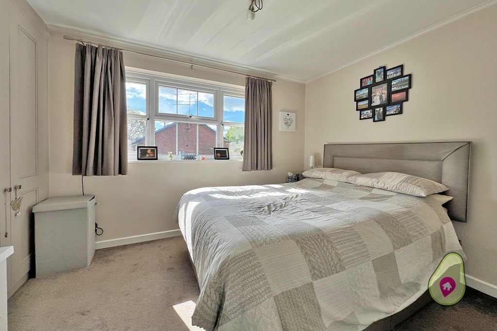 2 bed terraced house for sale in Wokingham  - Property Image 6