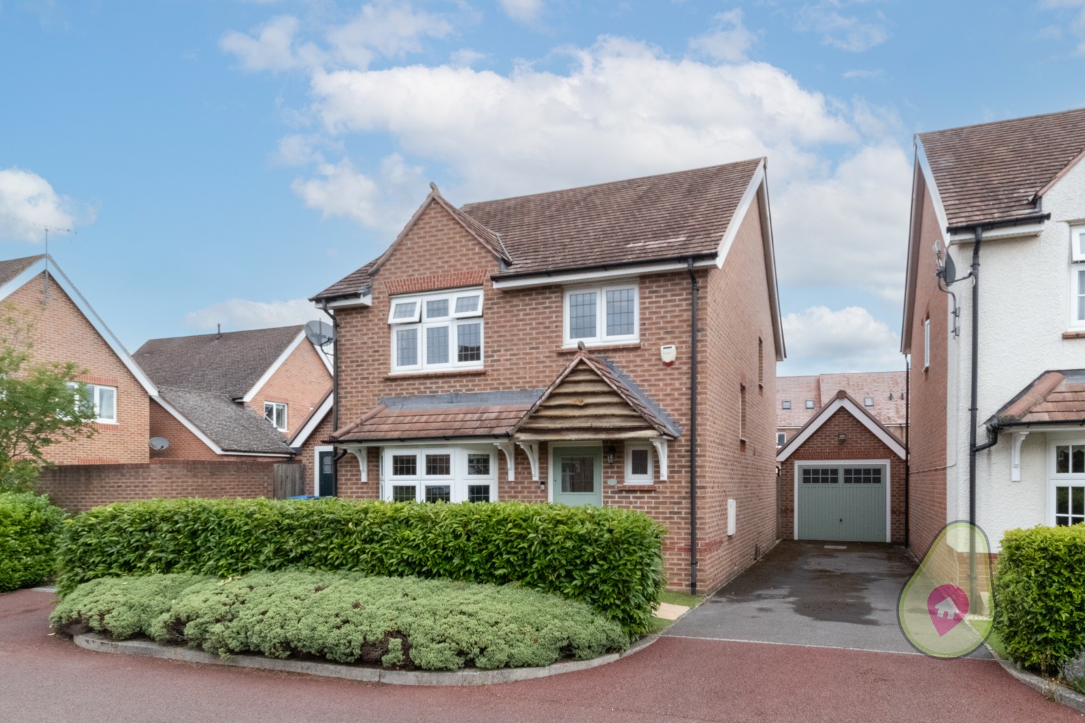 4 bed detached house for sale in Bunting Lane, Bracknell - Property Image 1