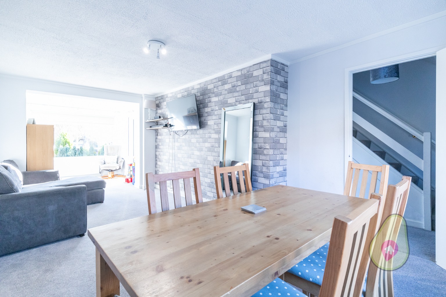 3 bed terraced house for sale in Moordale Avenue, Bracknell  - Property Image 2