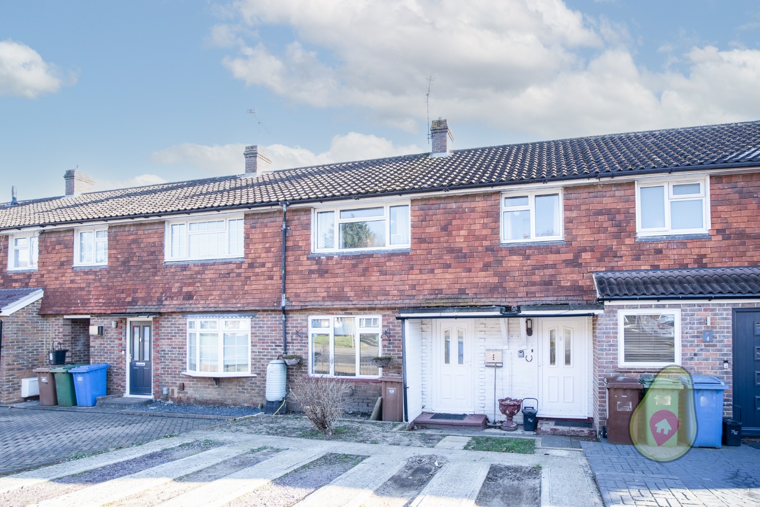 3 bed terraced house for sale in Moordale Avenue, Bracknell - Property Image 1