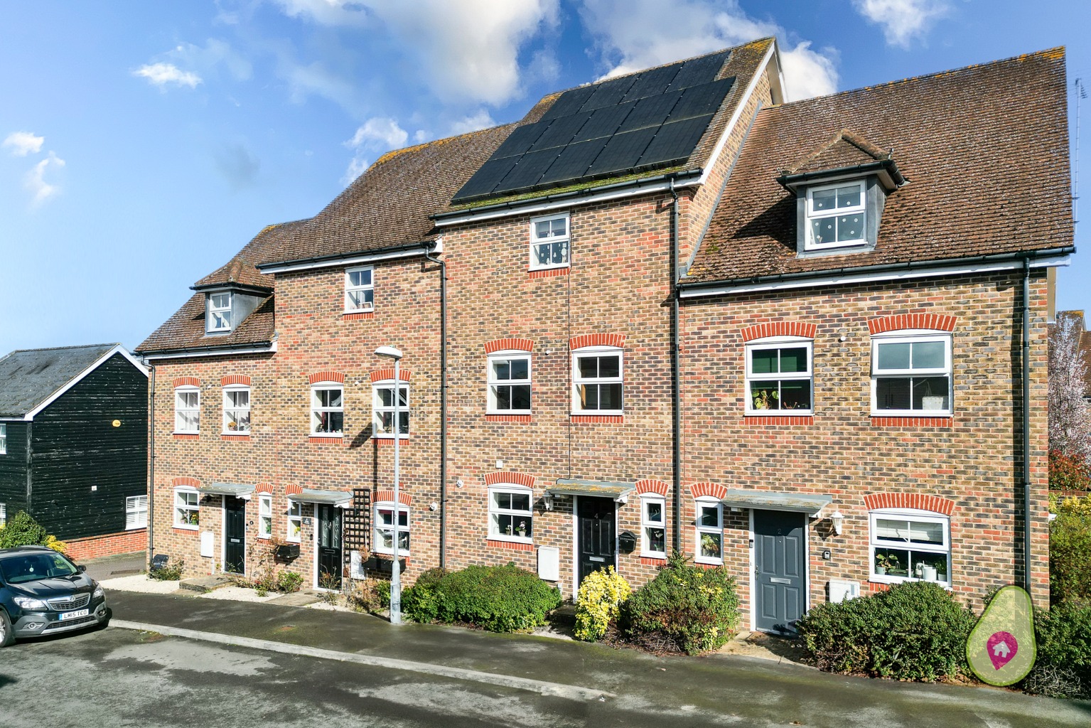 4 bed terraced house for sale in Grouse Meadows, Bracknell - Property Image 1