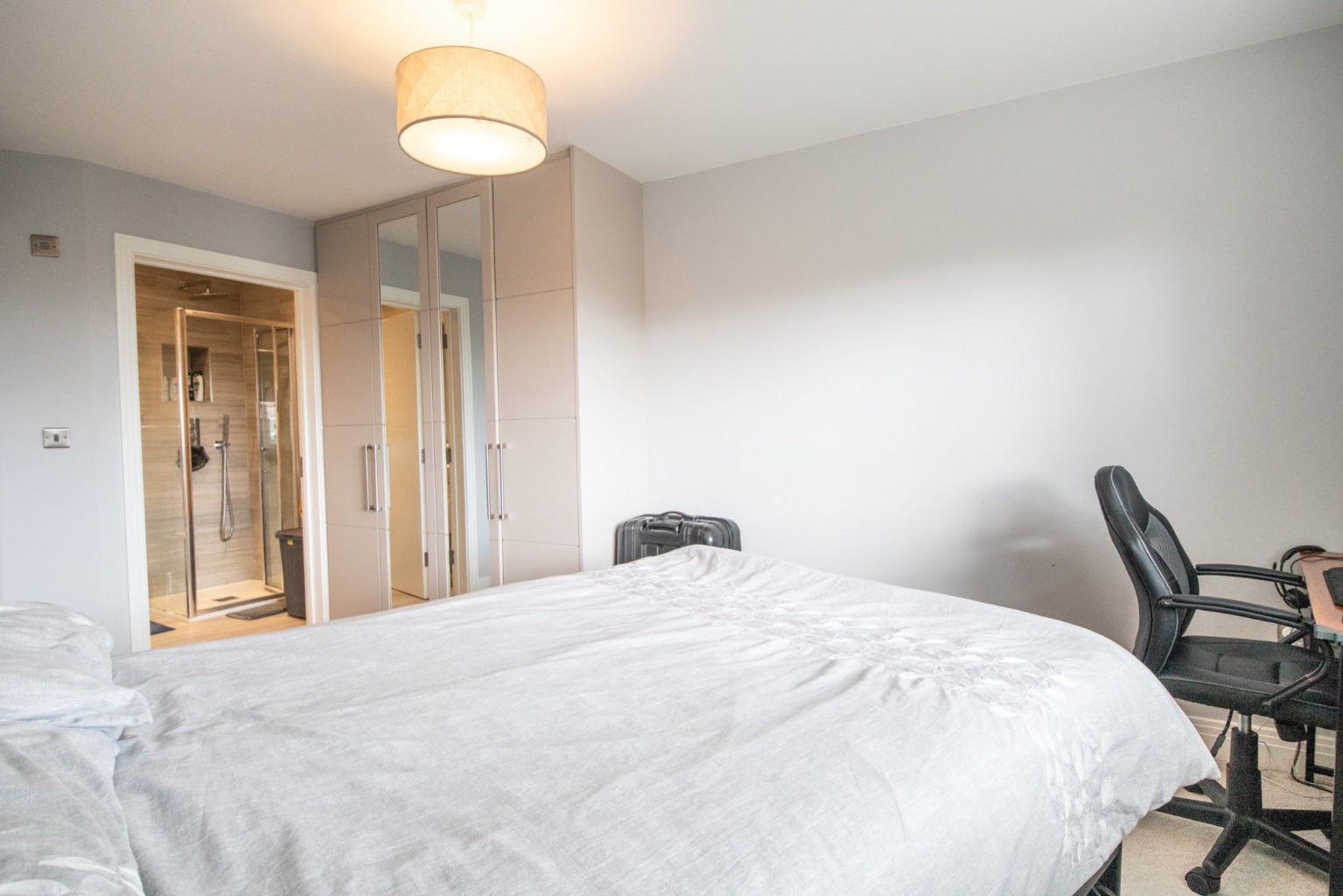 2 bed flat for sale in Robins Gate, Bracknell  - Property Image 6