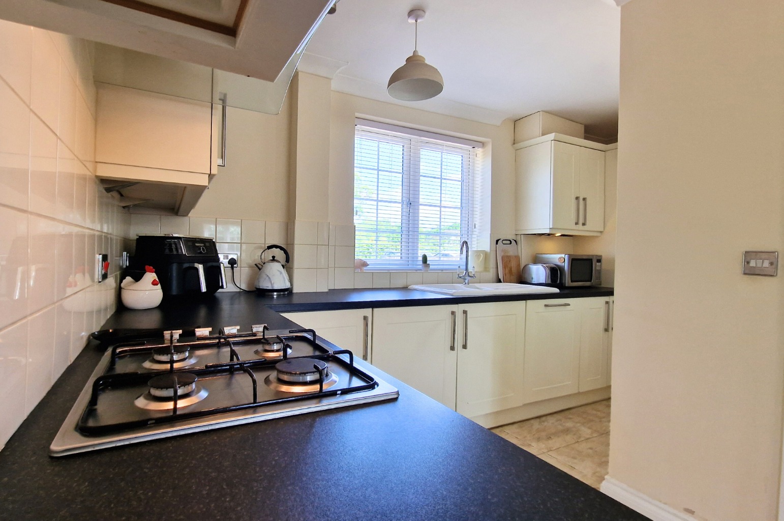 3 bed semi-detached house for sale in The Village, Wokingham  - Property Image 7