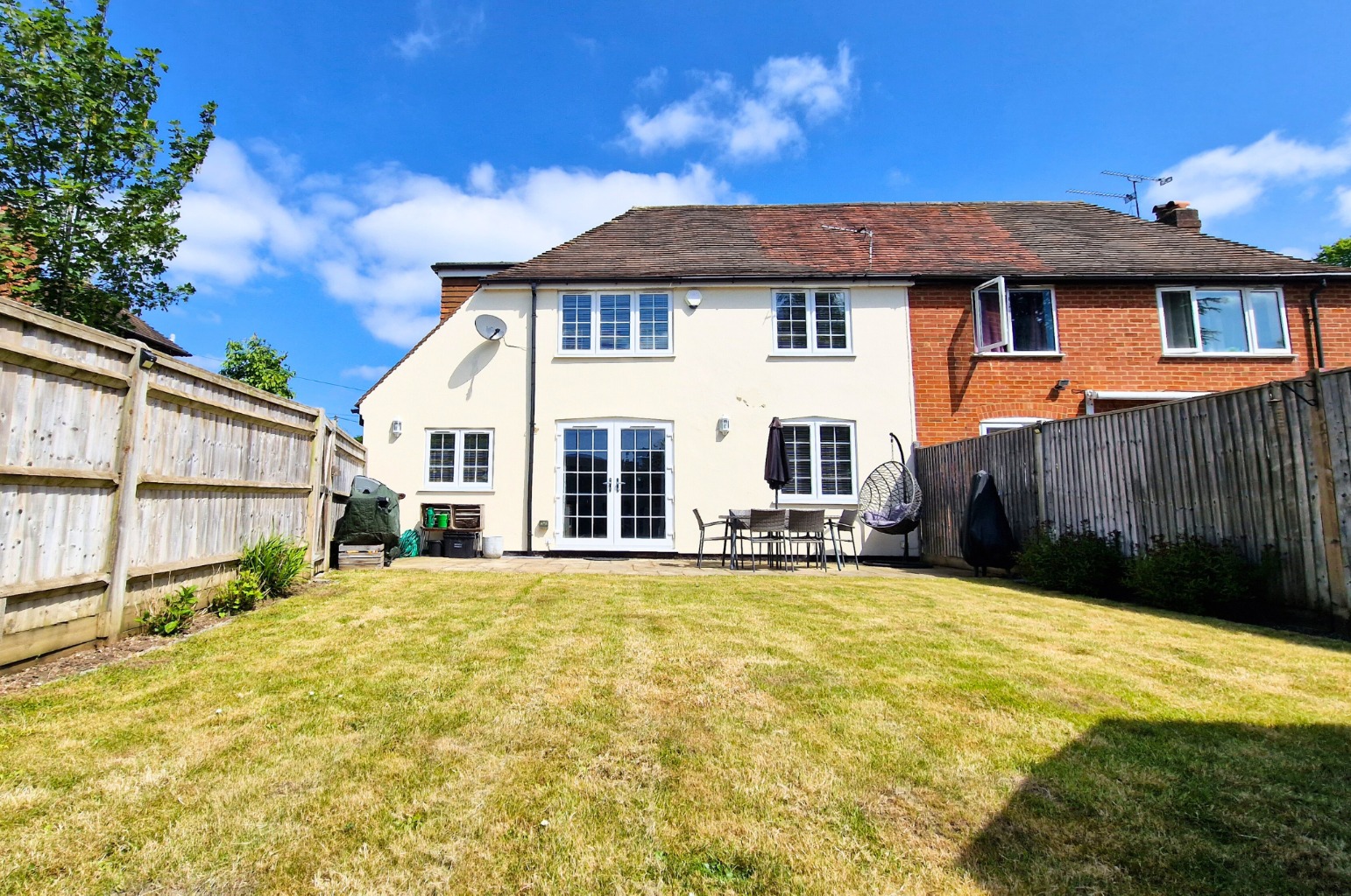 3 bed semi-detached house for sale in The Village, Wokingham  - Property Image 18