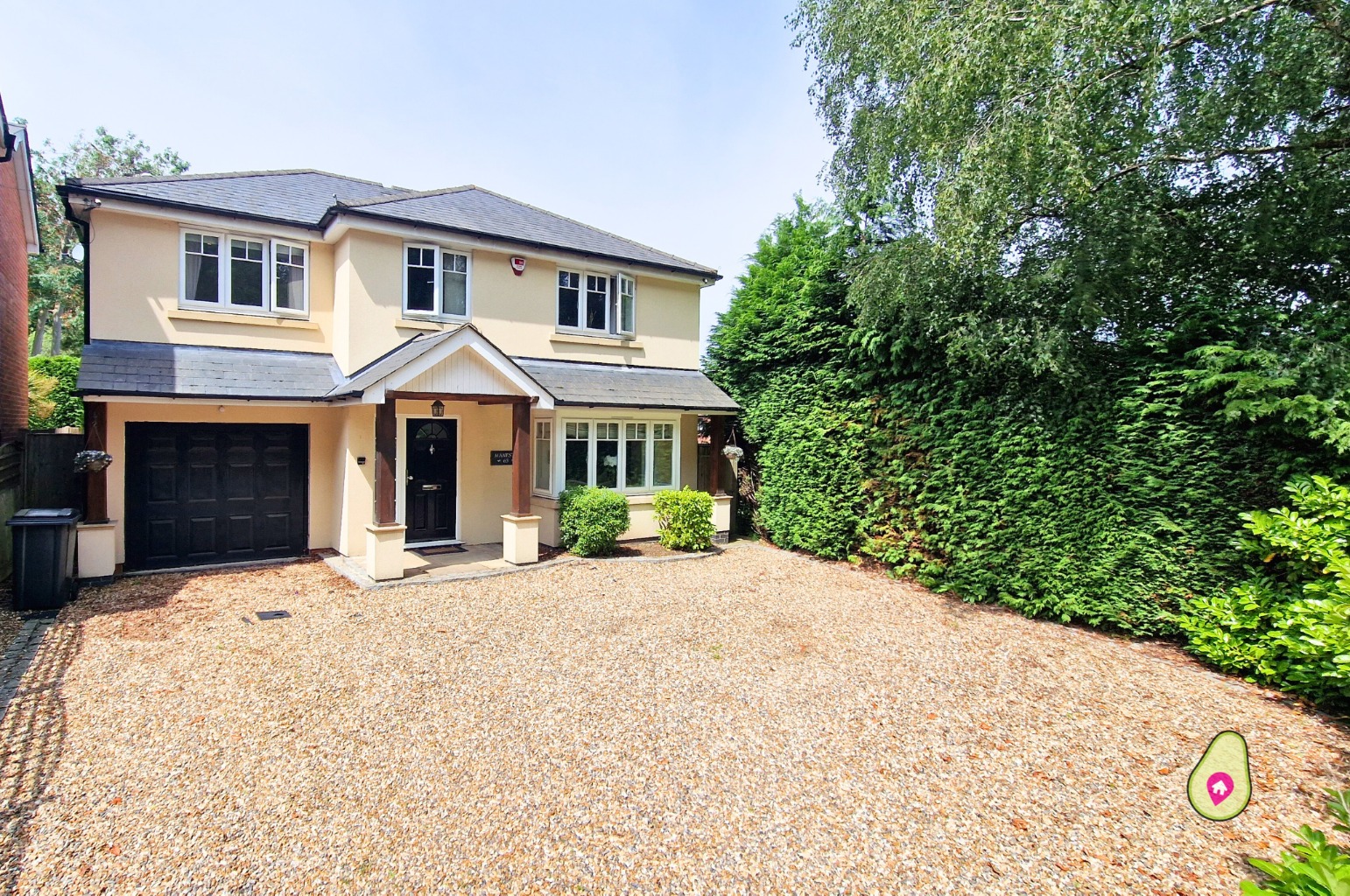 4 bed detached house for sale in Old Wokingham Road, Crowthorne - Property Image 1