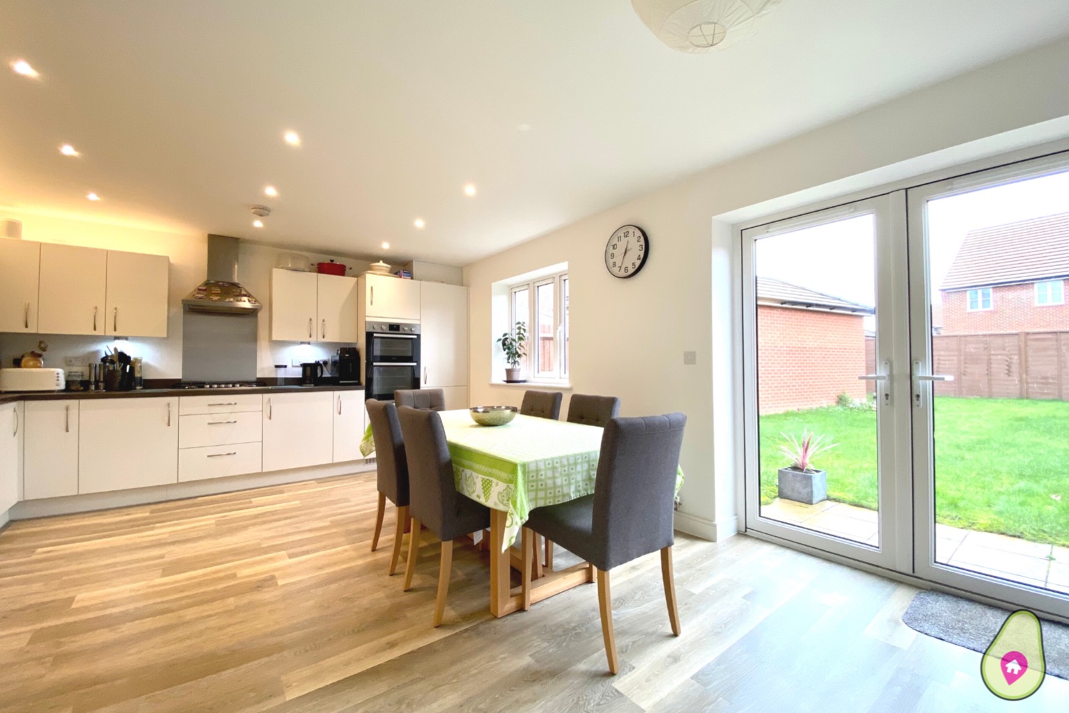 4 bed semi-detached house for sale in Appleton Way, Reading  - Property Image 2