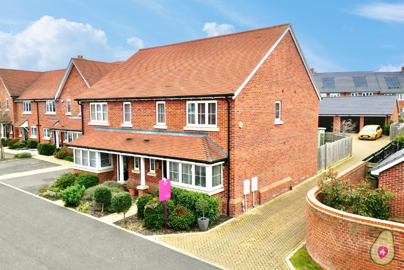 3 bed semi-detached house for sale in Addams Mews, Reading  - Property Image 1