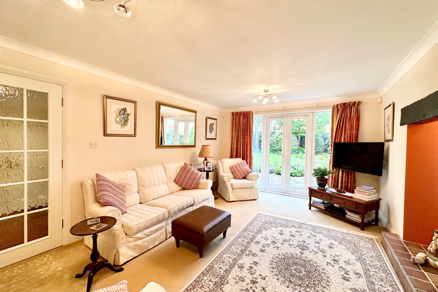 6 bed detached house for sale in The Manor, Reading  - Property Image 22