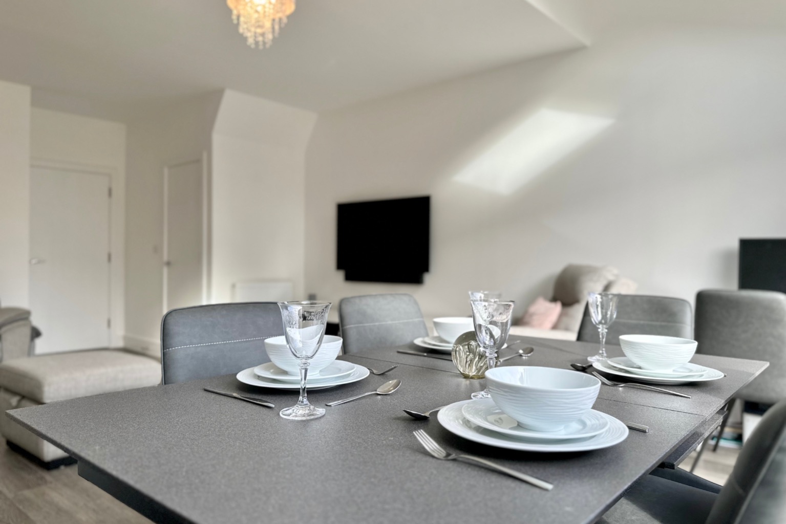 3 bed terraced house for sale in Harvest Path, Wokingham  - Property Image 18