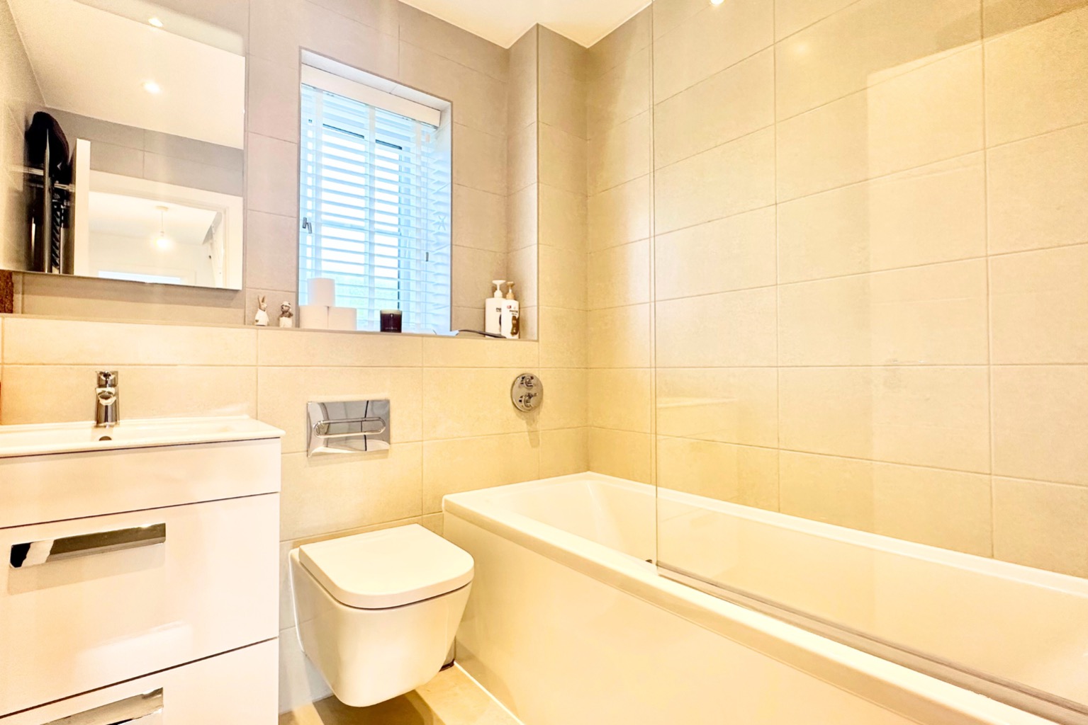3 bed terraced house for sale in Harvest Path, Wokingham  - Property Image 21