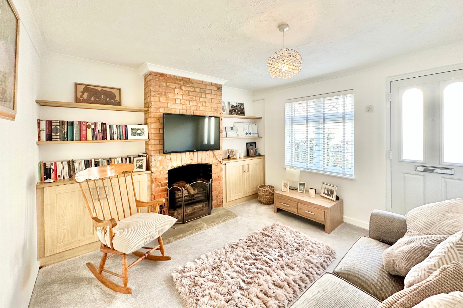 2 bed semi-detached house for sale in Howard Road, Wokingham  - Property Image 5