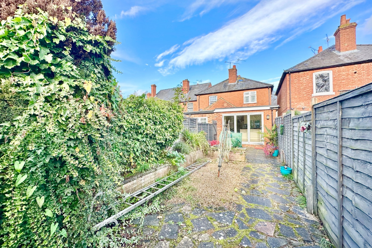 2 bed semi-detached house for sale in Howard Road, Wokingham  - Property Image 19