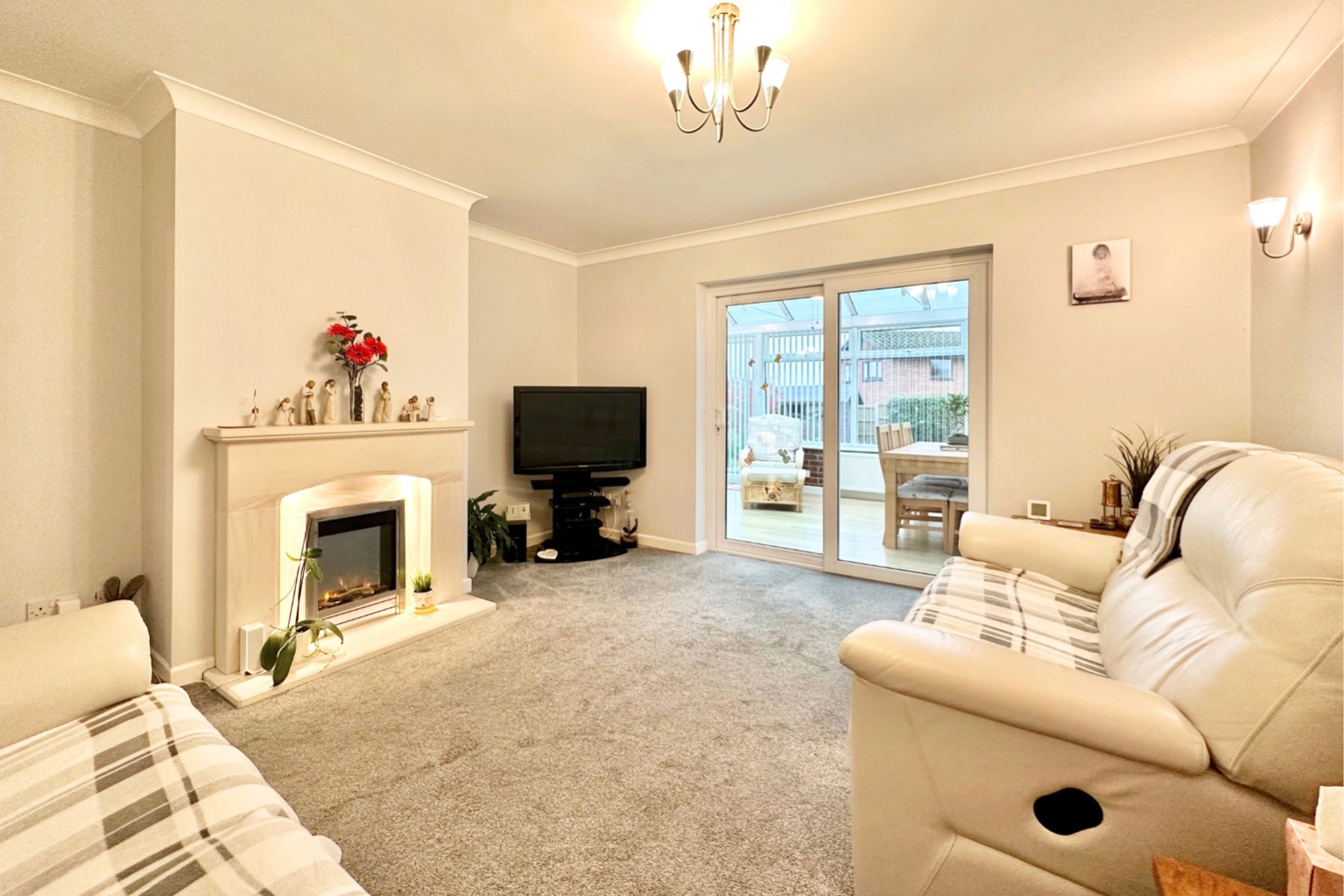 4 bed semi-detached house for sale in Melrose Gardens, Reading  - Property Image 5