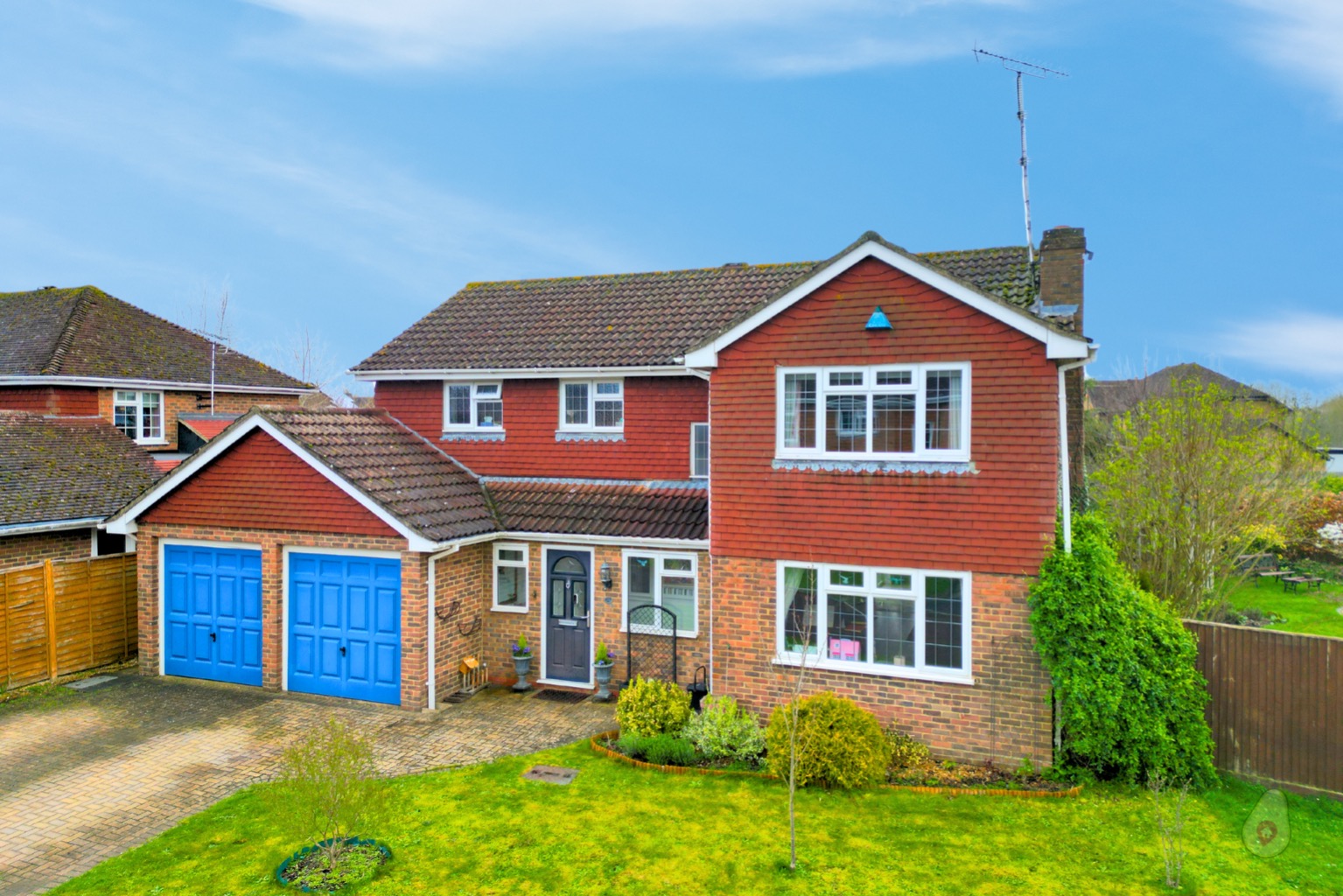 4 bed detached house for sale in Swanmore Close, Reading - Property Image 1