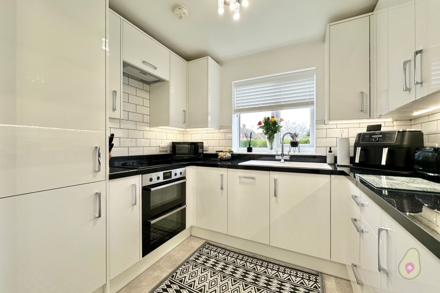 2 bed ground floor maisonette for sale in Wheatfields Road, Reading  - Property Image 13
