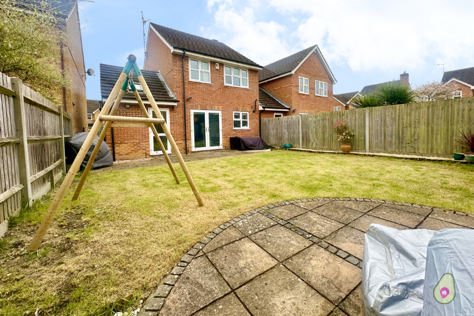 3 bed link detached house for sale in Lansdowne Gardens, Reading  - Property Image 15