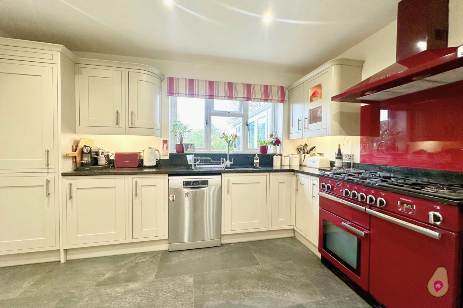 4 bed link detached house for sale in Wheatfields Road, Wokingham  - Property Image 4
