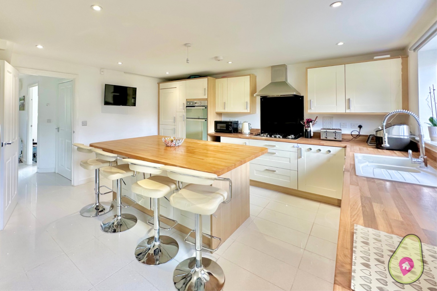 5 bed detached house for sale in Grazeley Road, Reading  - Property Image 17