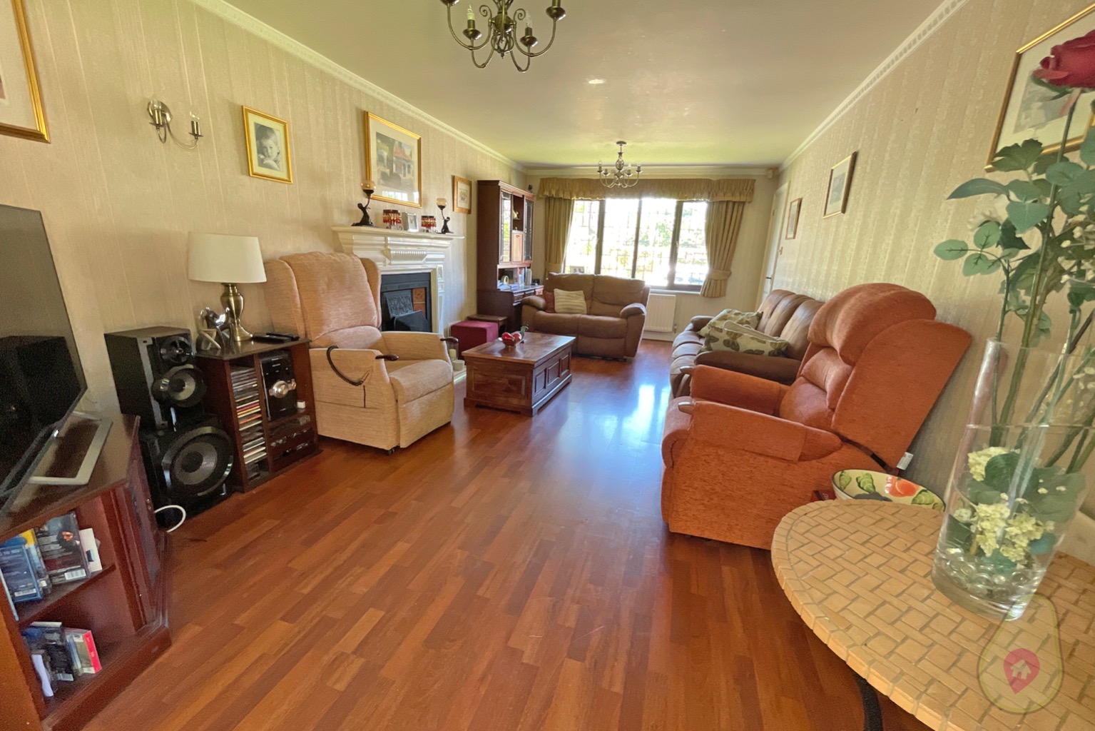 4 bed detached house for sale in Todd Close, High Wycombe  - Property Image 4