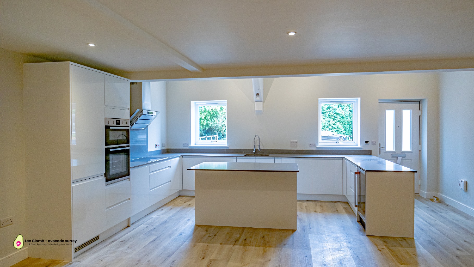 4 bed terraced house for sale in Loxwood Road, Cranleigh  - Property Image 3