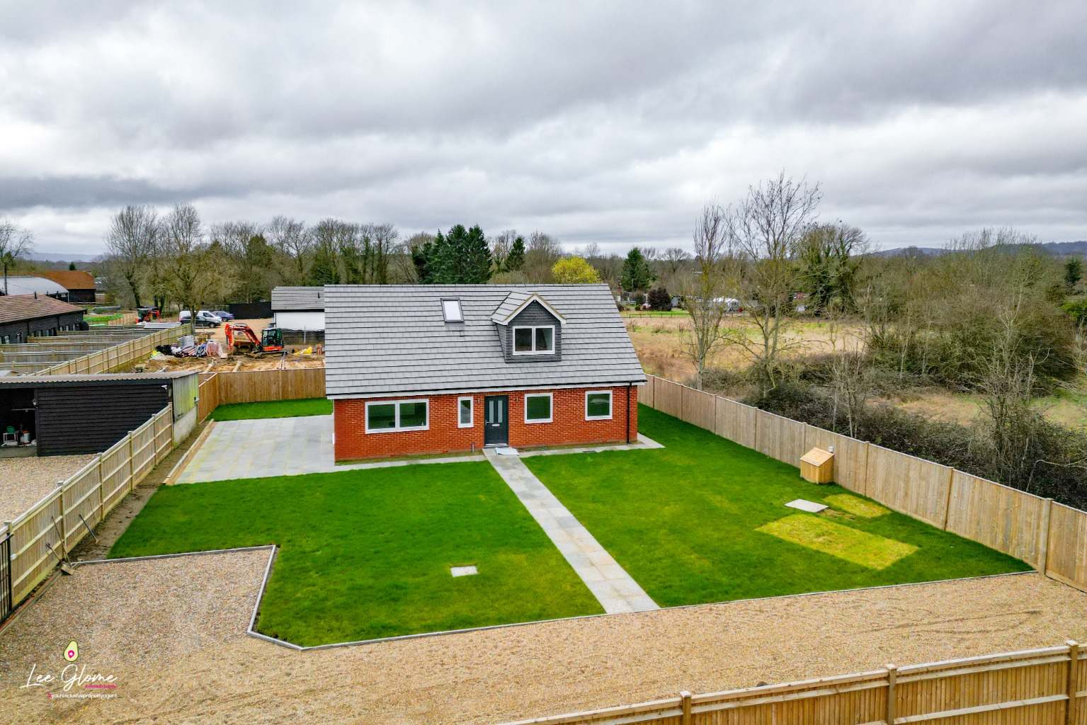 4 bed detached house for sale in Ridings Barn, Alfold  - Property Image 14