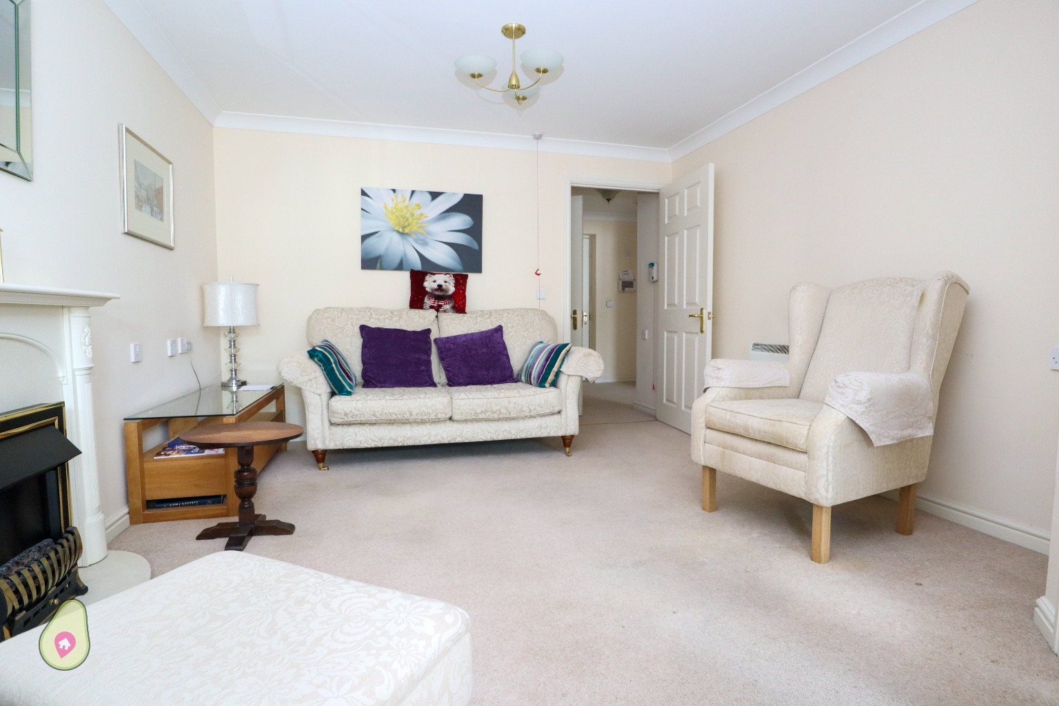 2 bed flat for sale in Windsor Way, Aldershot  - Property Image 3