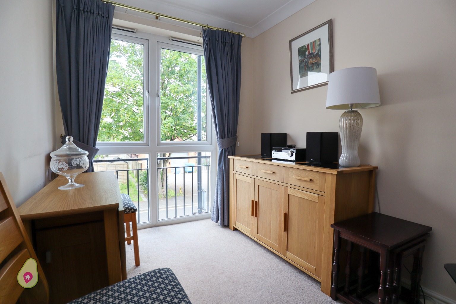 2 bed flat for sale in Windsor Way, Aldershot  - Property Image 4