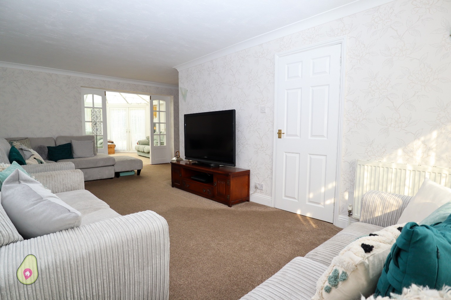 4 bed semi-detached house for sale in Burleigh Road, Camberley  - Property Image 3