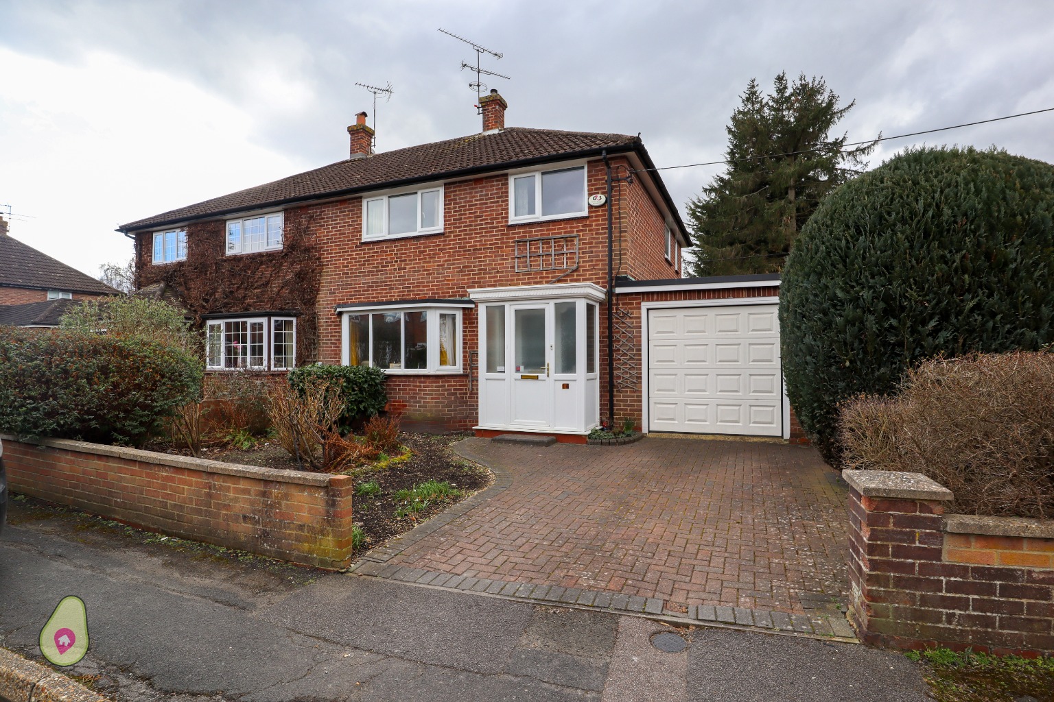 3 bed semi-detached house for sale in Weldon Close, Fleet  - Property Image 1