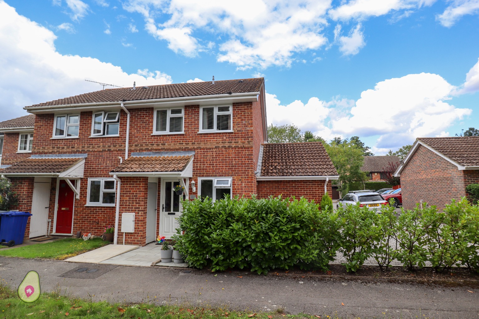 2 bed end of terrace house for sale in Netherhouse Moor, Fleet  - Property Image 1