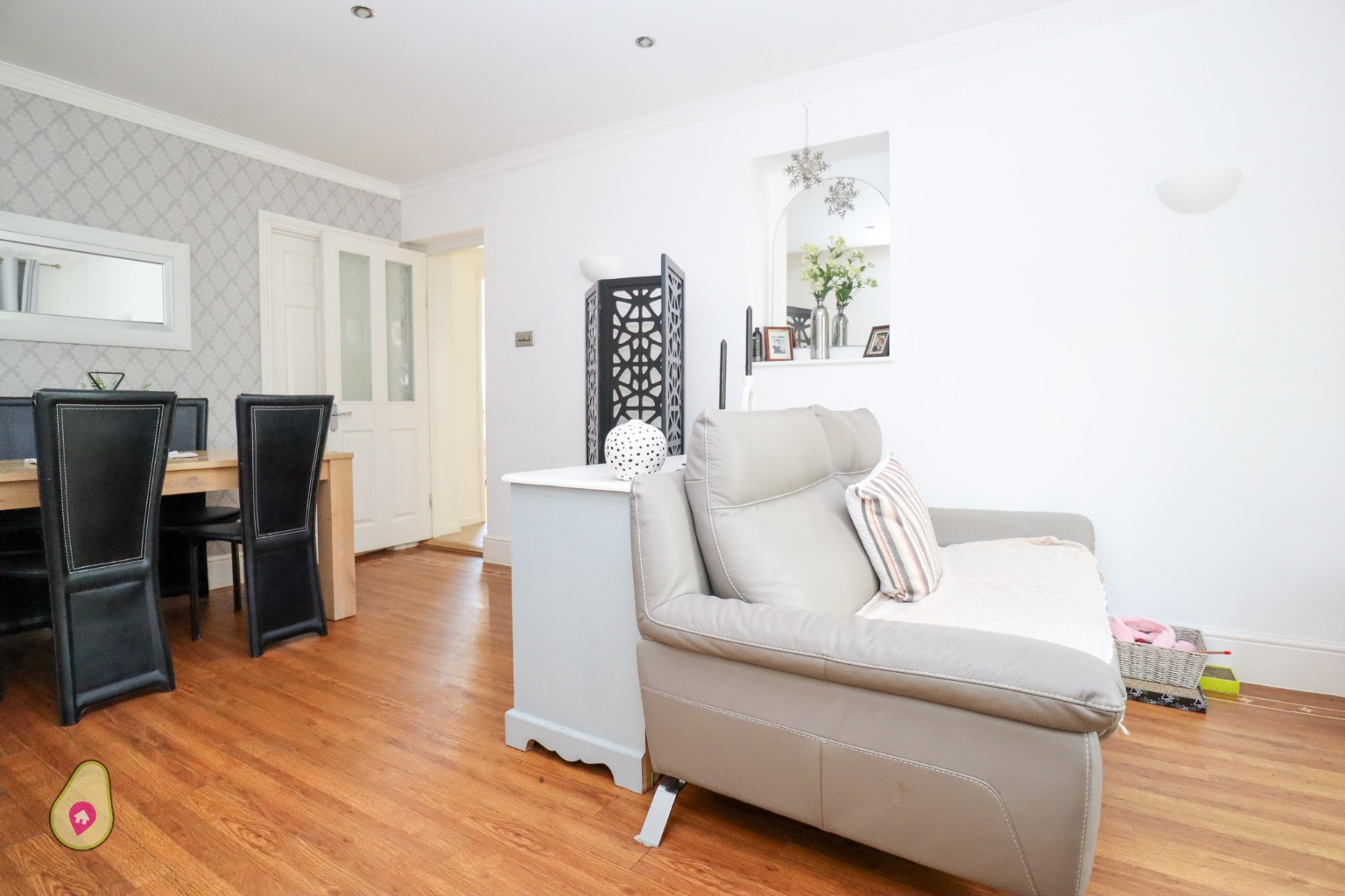 4 bed semi-detached house for sale in Middlemoor Road, Camberley  - Property Image 7