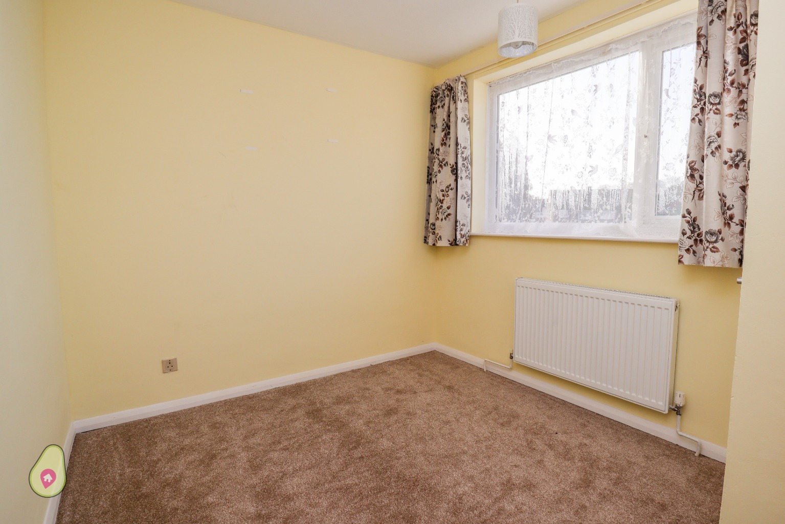 3 bed end of terrace house for sale in Cheyne Way, Farnborough  - Property Image 8