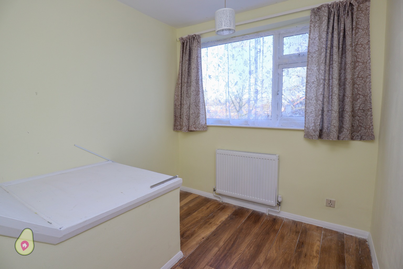 3 bed end of terrace house for sale in Cheyne Way, Farnborough  - Property Image 9