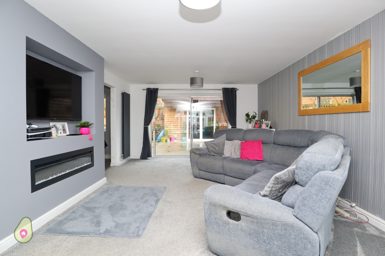 4 bed detached house for sale in Woodlands Close, Camberley  - Property Image 3