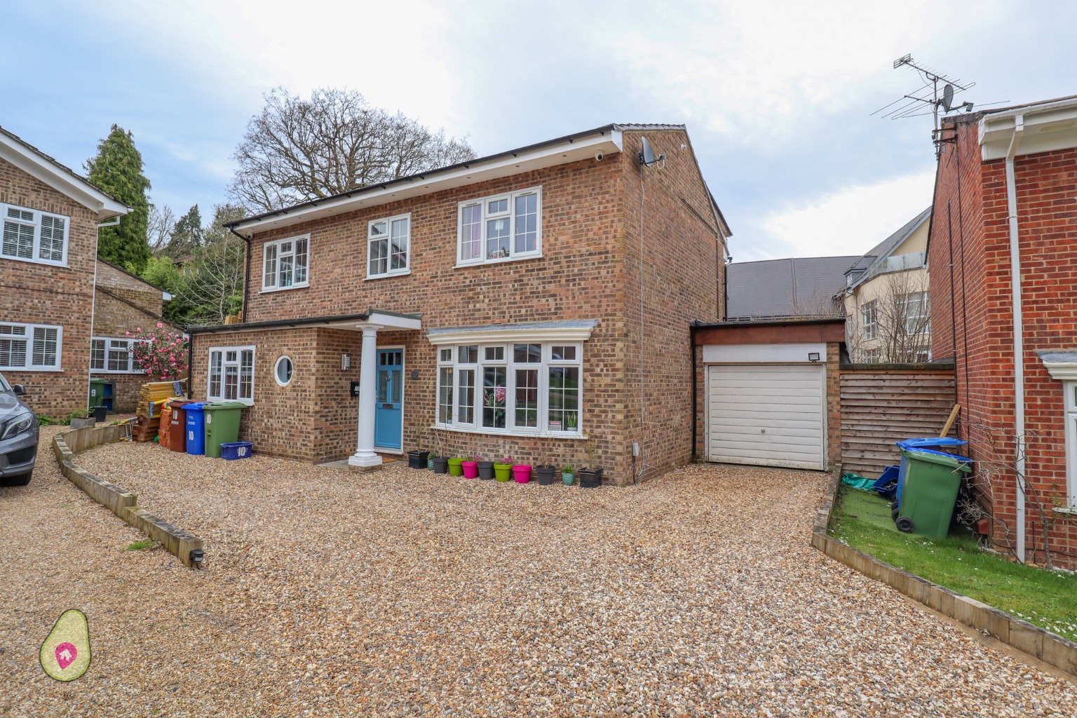4 bed detached house for sale in Woodlands Close, Camberley - Property Image 1