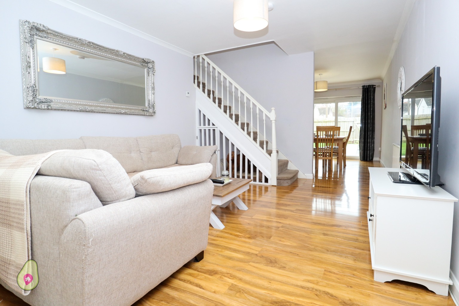 3 bed end of terrace house for sale in Woburn Avenue, Farnborough  - Property Image 2