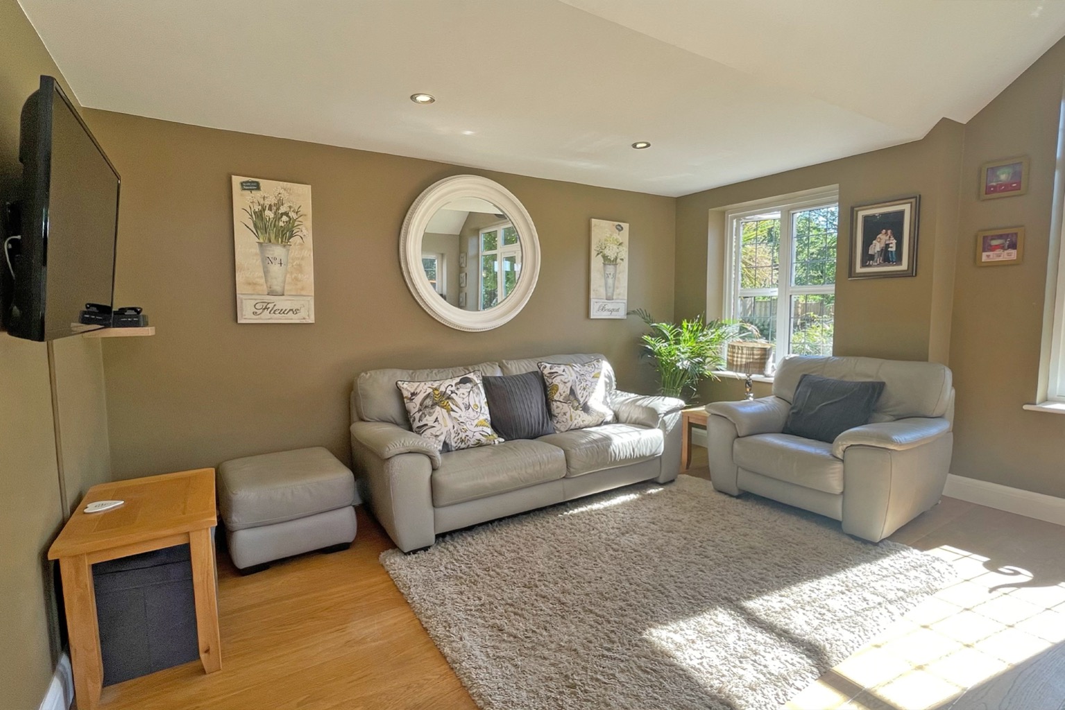5 bed detached house for sale in Waltham Road, Maidenhead  - Property Image 10
