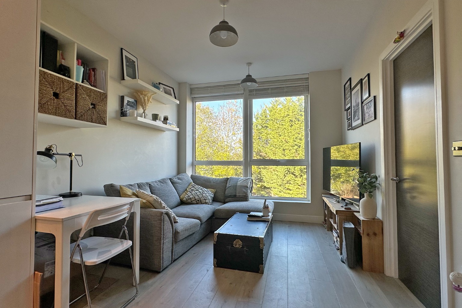 1 bed flat for sale in St. James House, Maidenhead  - Property Image 3