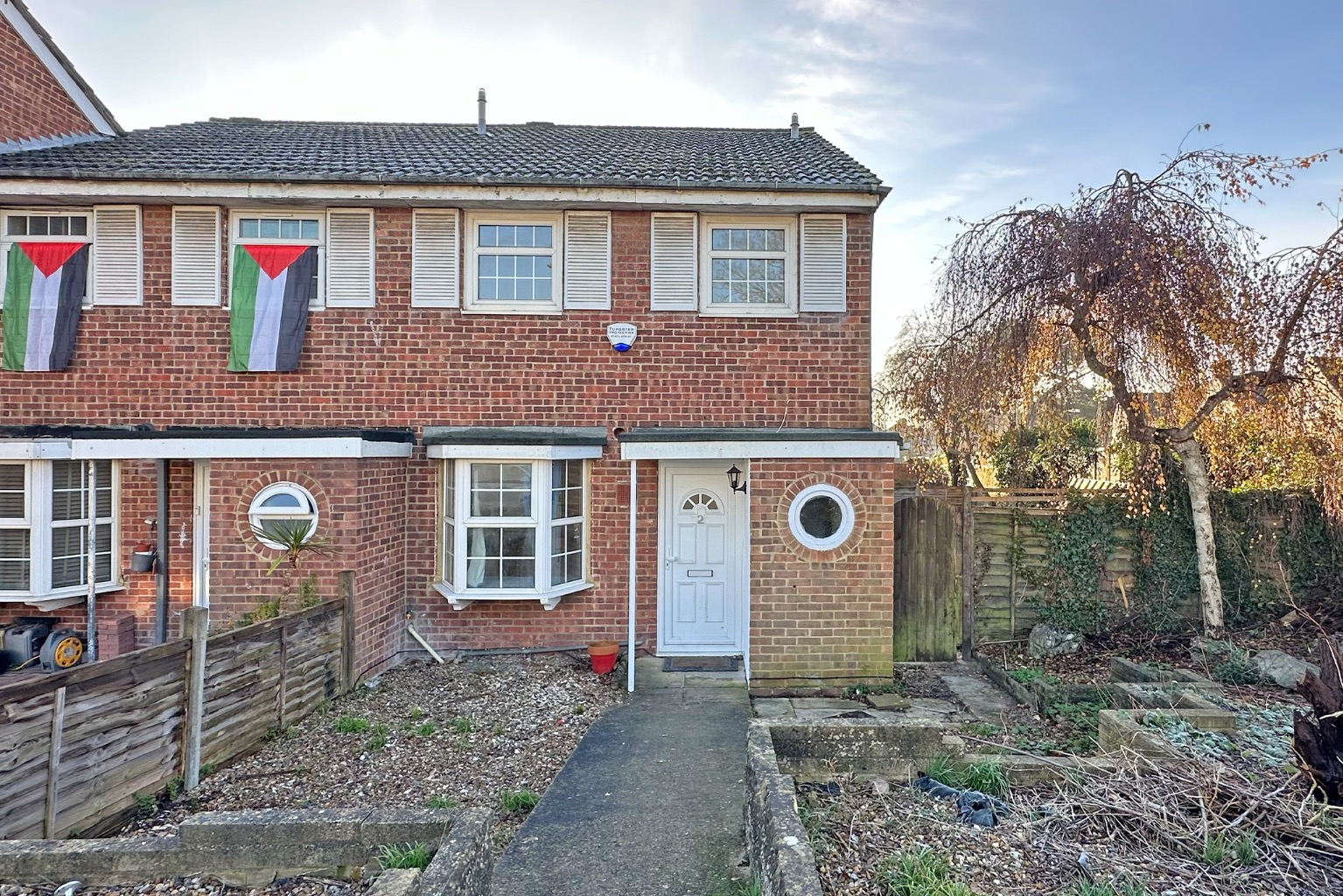 3 bed end of terrace house to rent in Ray Mill Road West, Maidenhead  - Property Image 1